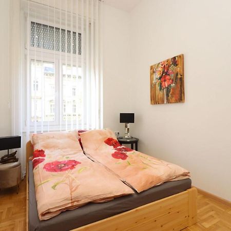 Ziti Citi Budapest Budapeste Exterior foto