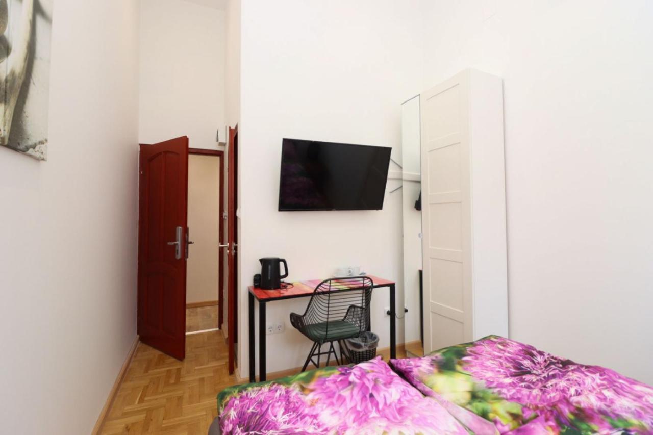 Ziti Citi Budapest Budapeste Exterior foto