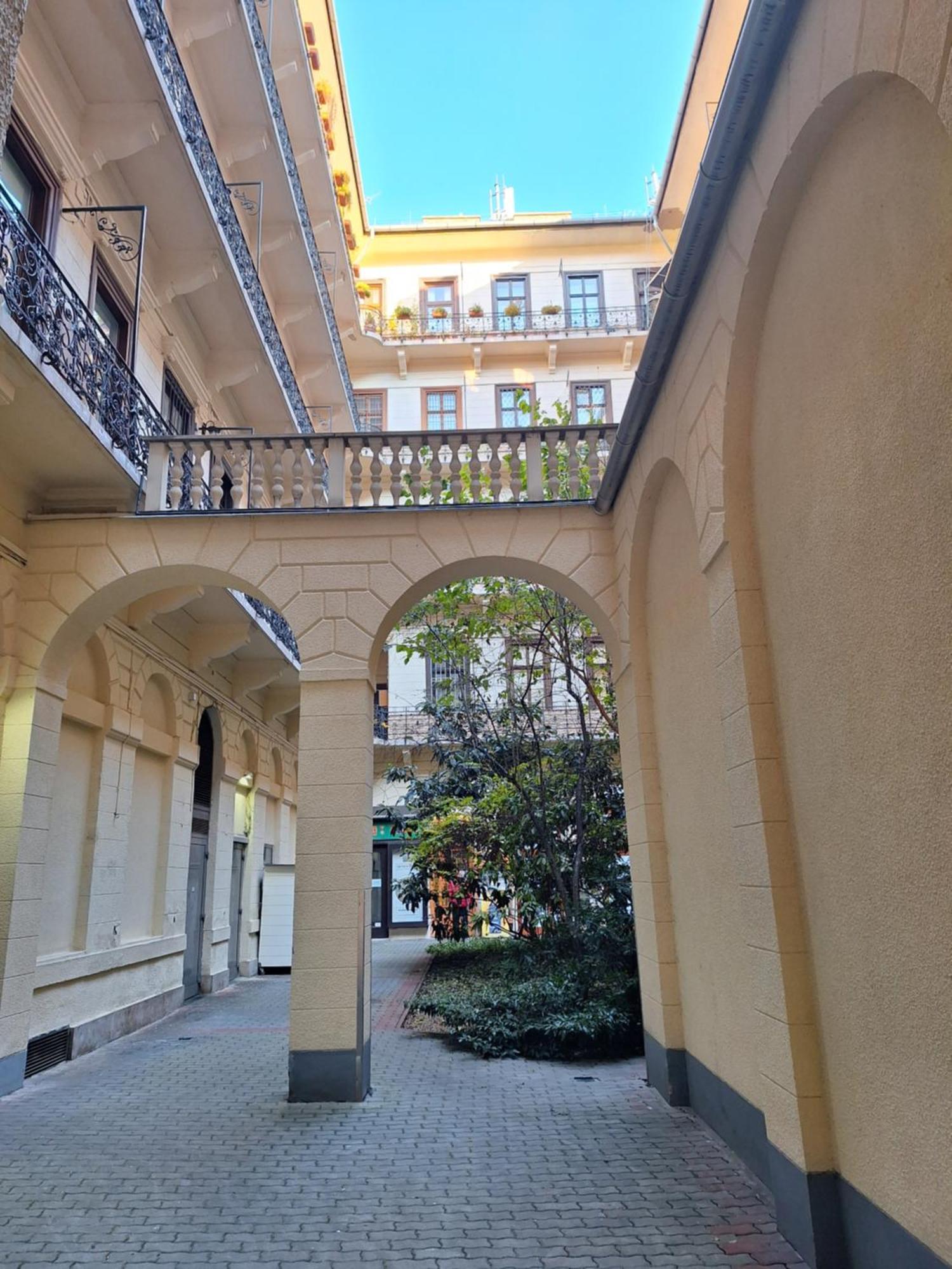 Ziti Citi Budapest Budapeste Exterior foto